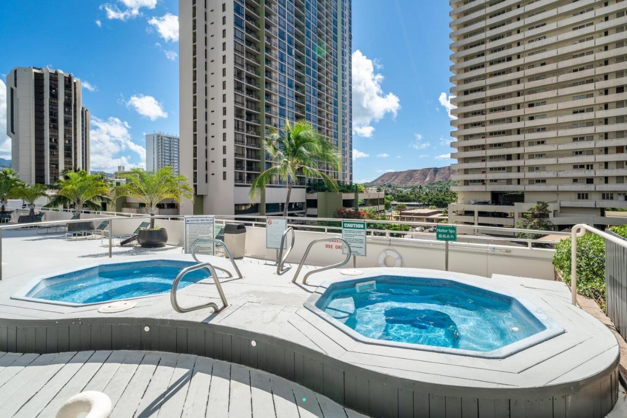 Light & Airy 8Th Floor Ocean View Condo With Lanai Condo Honolulu Kültér fotó